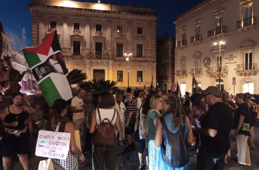  Disegno di legge sull’antisemitismo, sit-in in piazza Archimede. “Criticare Israele non è reato”