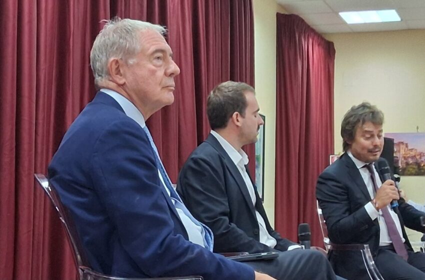  Il ministro Urso visita Isab: “Oggi è in mani ancora più sicure, perché italiane”
