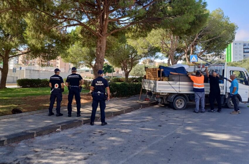  Sgomberata la pineta di via Foti, rimossi rifiuti e materiali ingombranti. Ospitalità per chi vi viveva