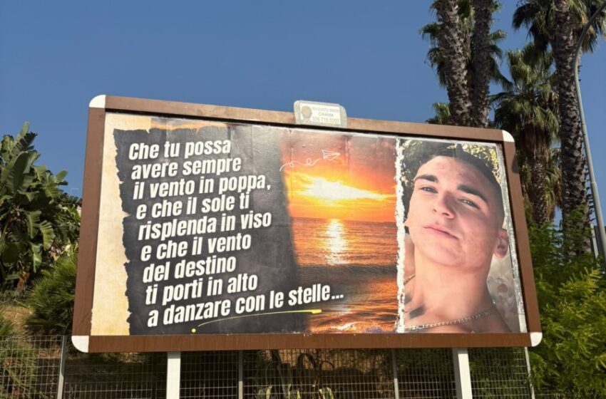  “Ovunque tu sia buon compleanno”, il ricordo degli amici del giovane Fabrizio Monti, morto a 18 anni dopo un incidente in moto