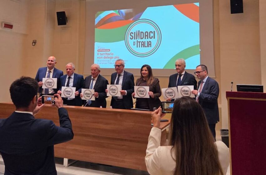  Nasce “Sindaci d’Italia”, il partito dei Comuni. Uno dei fondatori nazionali è Paolo Amenta