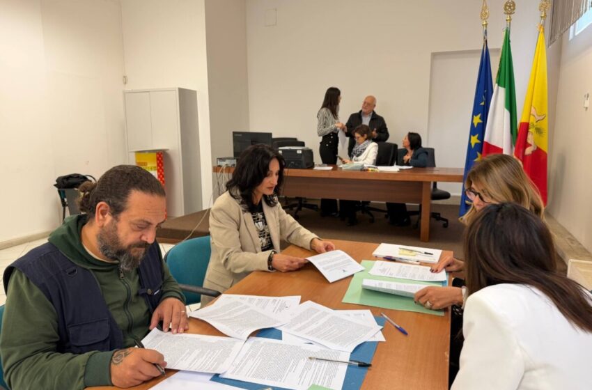  Regione, prime firme per le progressioni verticali di 832 dipendenti
